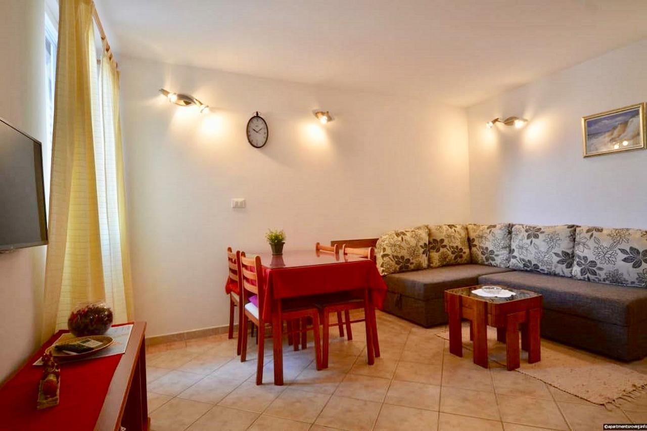 Apartment Dana Rovinj Exteriör bild